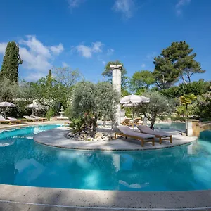 les-messugues.fr-provencehotel.com/