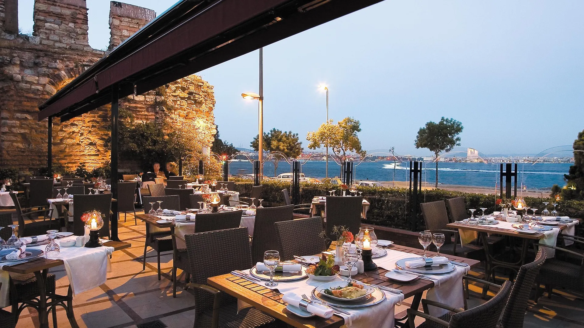 Radisson Hotel Istanbul Sultanahmet 4*,