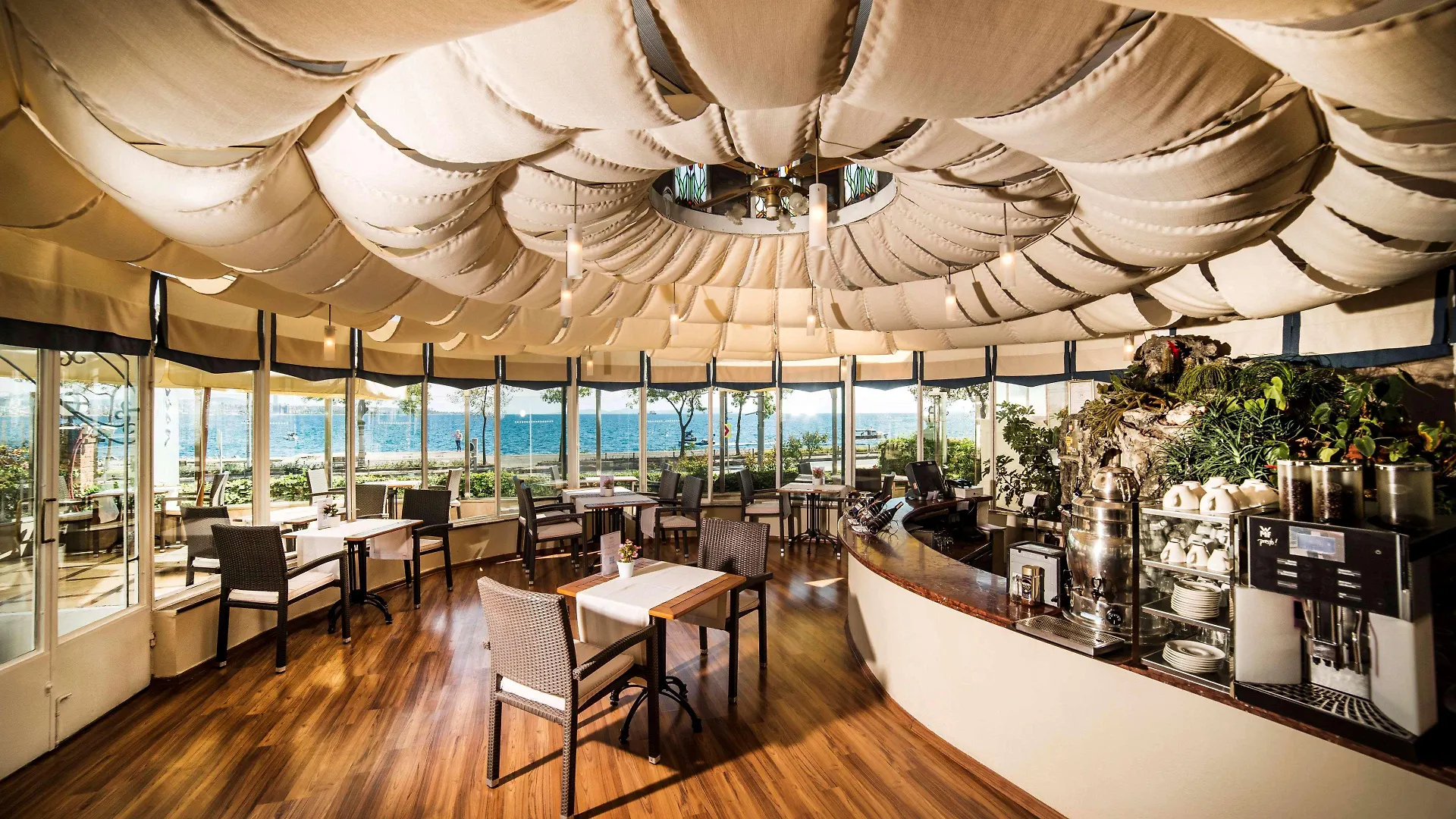 Radisson Hotel Istanbul Sultanahmet 4*,